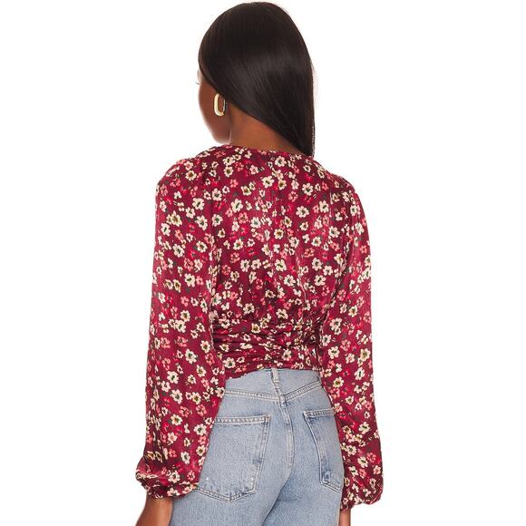 BCBGeneration V Neck Blouse in Abstract Floral NWT Size Small - Picture 3 of 3